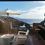 アパート North Cliff *the Ocean Beneath Your Feet*